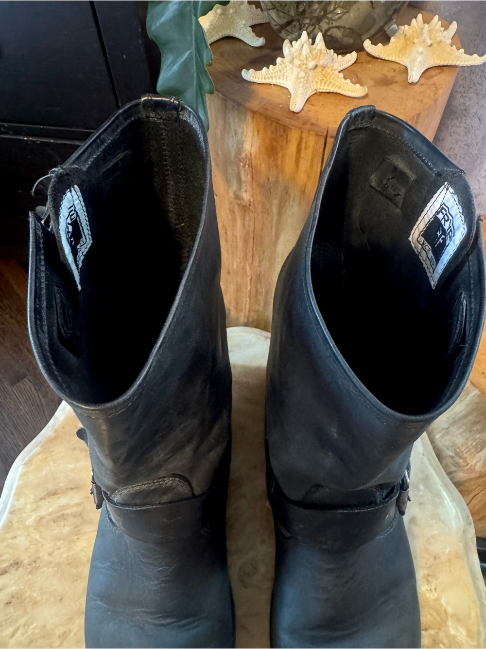 Frye Black Leather Veronica distressed Boots with Buckle - Picture 4 of 8